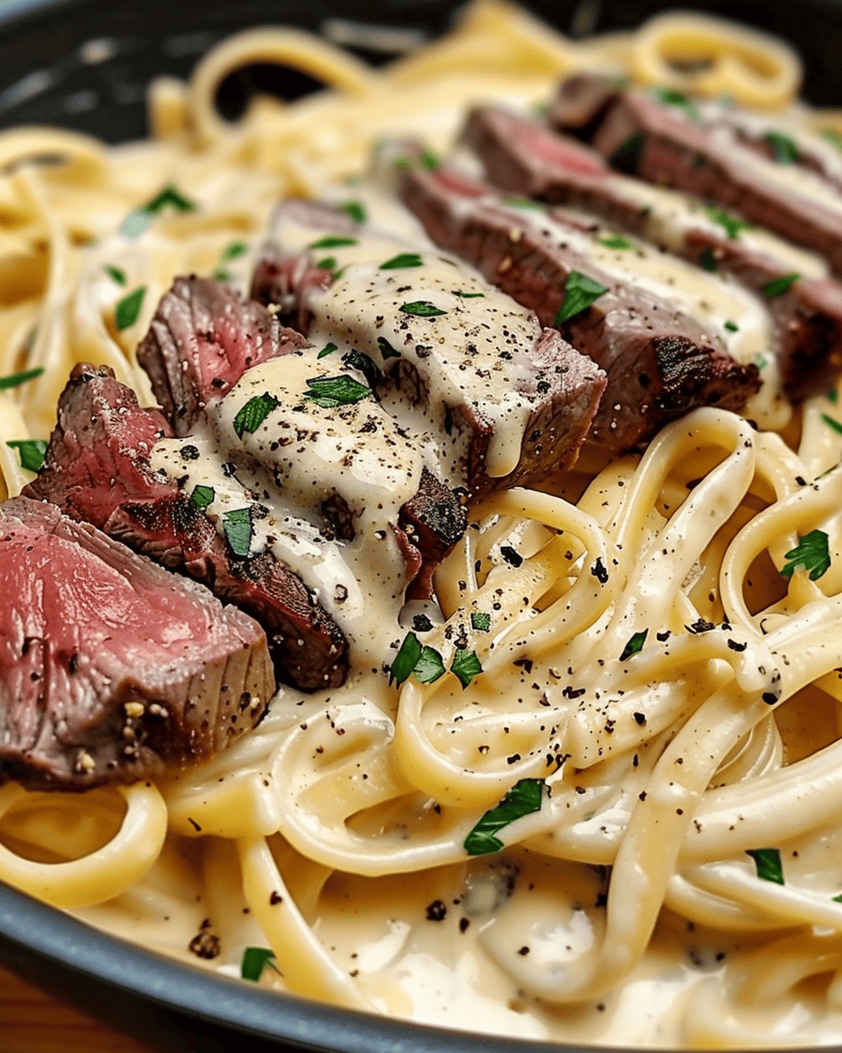 Creamy Steak Gorgonzola Alfredo Pasta Recipe