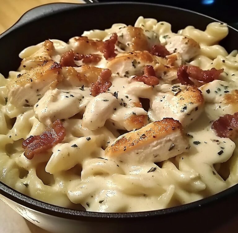 Cheesy Chicken Bacon Ranch Pasta Recipe