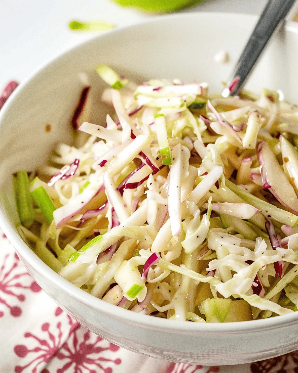 Sweet and Tangy Apple Coleslaw Salad Recipe