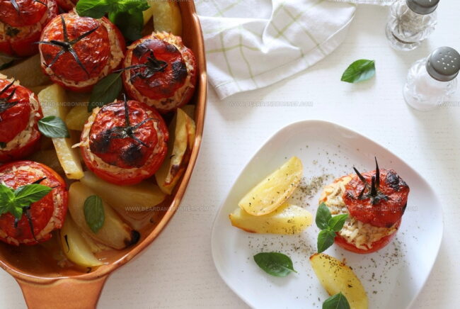 What Vegetarian Greek Mezes Should You Try as Appetizers?