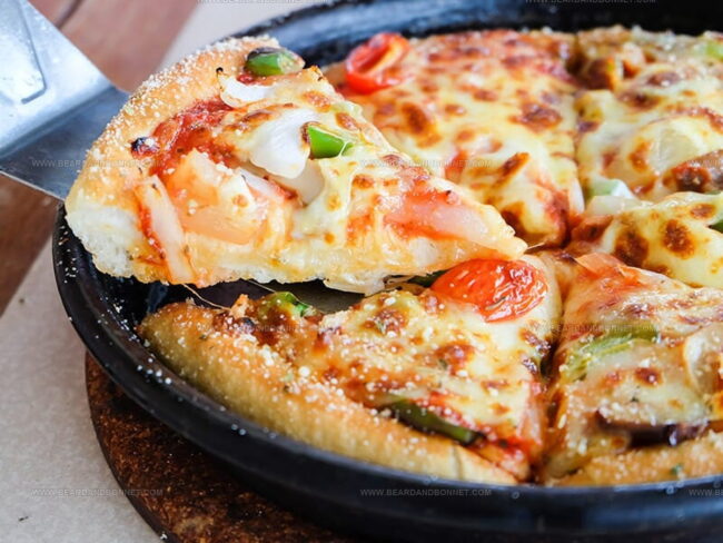 Best Brands for Pizza Pans And Pizza Stones